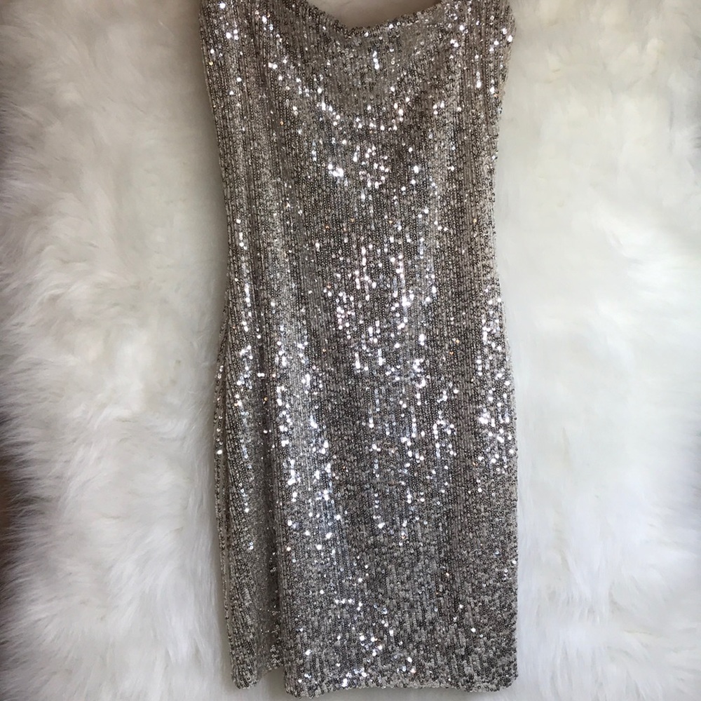 Sequence event dress